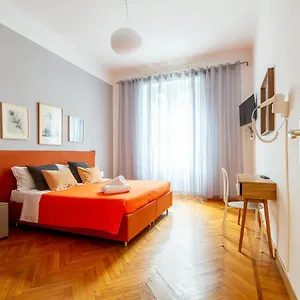 Centralstation - Via Lazzaroni Appartement
